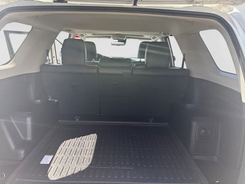 Used 2021 Toyota 4Runner Limited AWD/4WD image 15