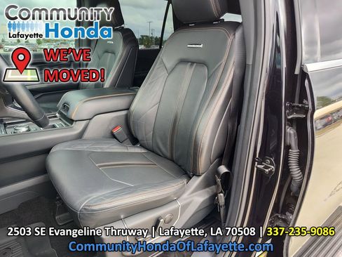 Used 2022 Ford Expedition Max Platinum RWD image 24