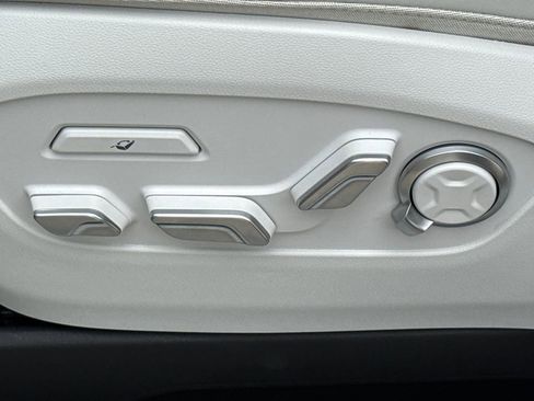 New 2026 Hyundai Ioniq 9 Calligraphy AWD/4WD image 24