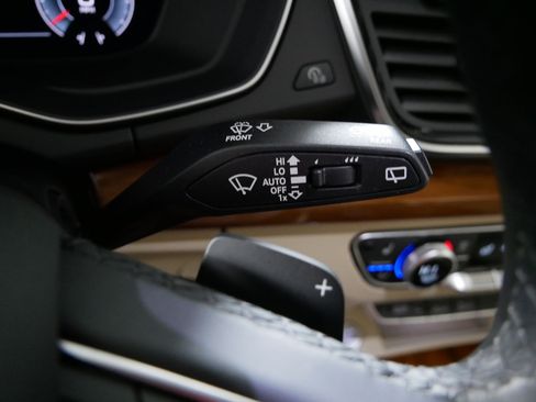 Used 2022 Audi Q5 2.0T Premium Plus AWD/4WD image 31