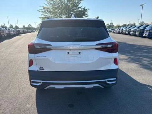 Used 2022 Kia Seltos EX AWD/4WD image 5
