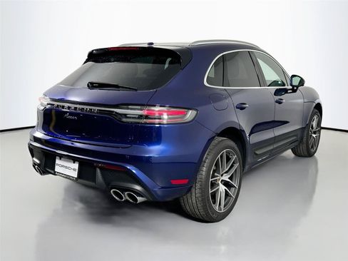 Certified 2024 Porsche Macan AWD/4WD image 7