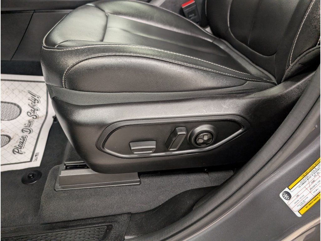 Used 2024 Jeep Grand Cherokee Limited 4xe AWD/4WD image 9