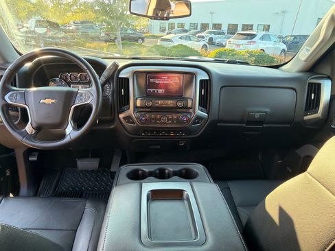 Used 2017 Chevrolet Silverado 1500 LT w/ All Star Edition AWD/4WD image 26