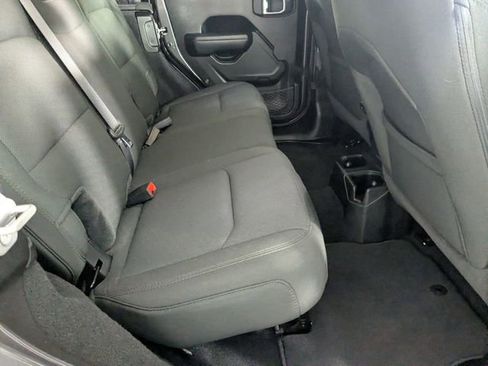 Used 2023 Jeep Wrangler Sport S image 28