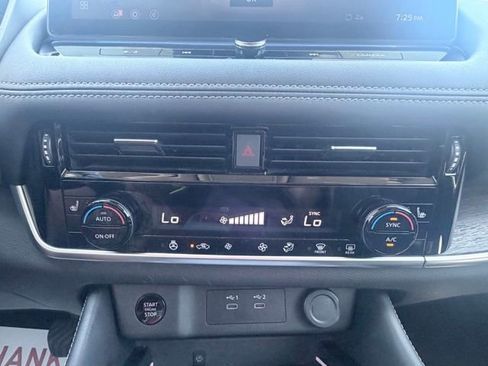 Certified 2024 Nissan Rogue Platinum image 15