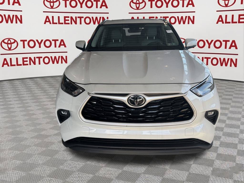 Used 2023 Toyota Highlander XLE FWD image 15