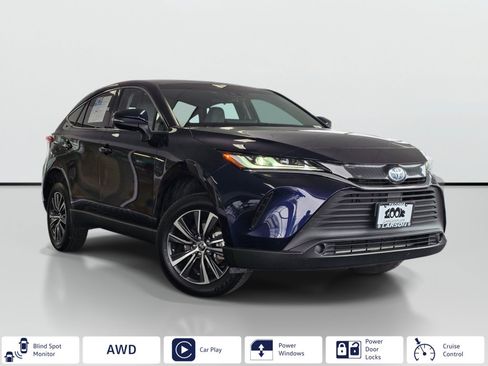 Used 2023 Toyota Venza LE AWD/4WD image 1