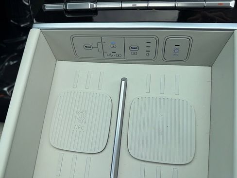 Used 2024 Hyundai Santa Fe Limited AWD/4WD image 17