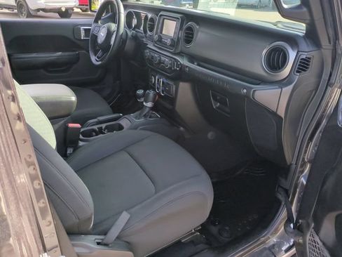 Used 2021 Jeep Wrangler Unlimited Sport AWD/4WD image 36