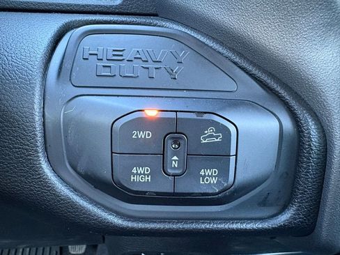 Used 2025 RAM 2500 Big Horn image 34