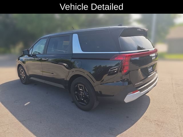 Certified 2026 Kia Carnival FWD image 3