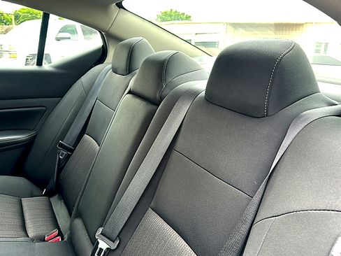 Used 2025 Nissan Altima 2.5 SV FWD image 19