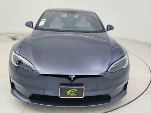 Used 2022 Tesla Model S Base image 2