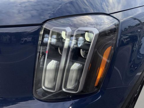 Used 2023 Kia Telluride SX image 6