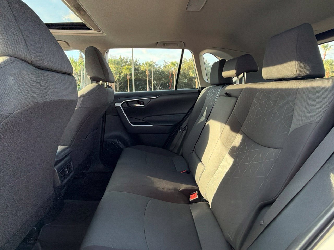 Used 2024 Toyota RAV4 XLE w/ Convenience Package FWD image 7