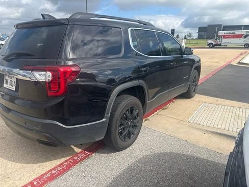 Used 2020 GMC Acadia SLT FWD image 3