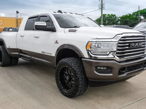 Used 2022 RAM 3500 Limited AWD/4WD image 4