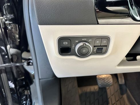 Certified 2025 Mercedes-Benz GLA 250 Exclusive 4MATIC w/ Exclusive Package image 16