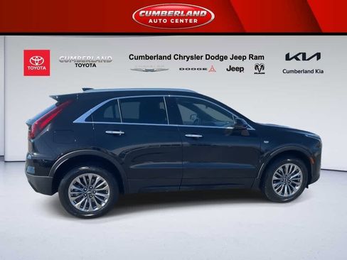 Used 2024 Cadillac XT4 Premium Luxury image 9