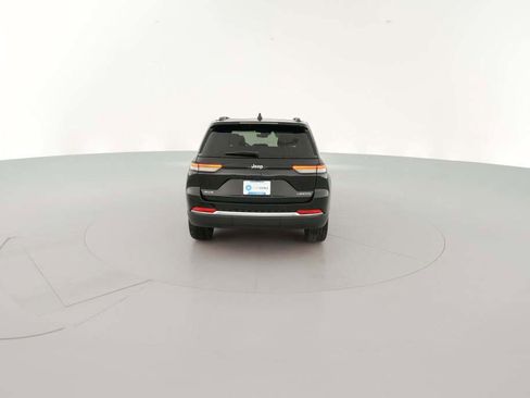 New 2025 Jeep Grand Cherokee Limited w/ Trailer Tow Package image 10