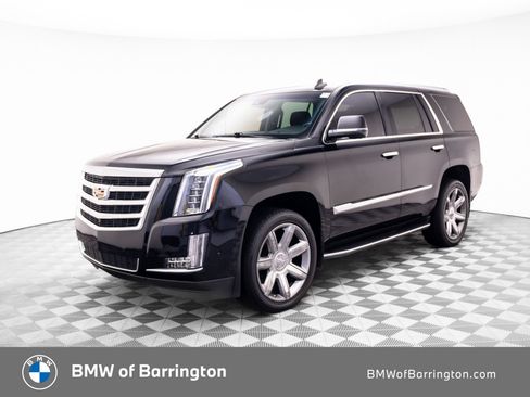 Used 2019 Cadillac Escalade Luxury AWD/4WD image 1