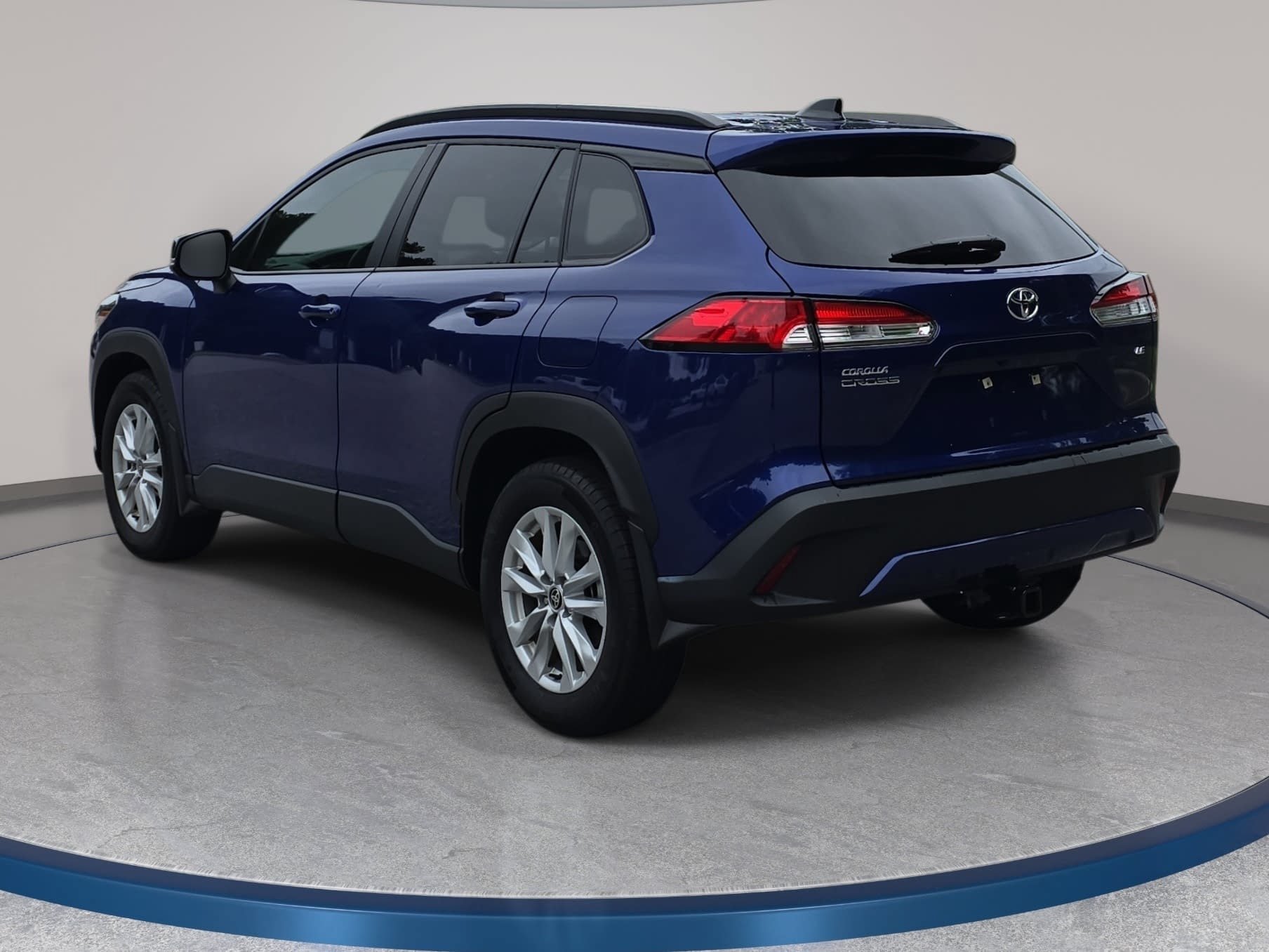 Used 2025 Toyota Corolla Cross LE FWD image 7