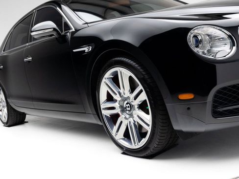 Used 2018 Bentley Flying Spur S V8 AWD/4WD image 16