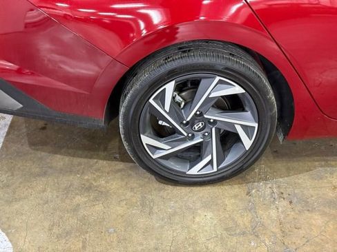 New 2025 Hyundai Elantra SEL image 6