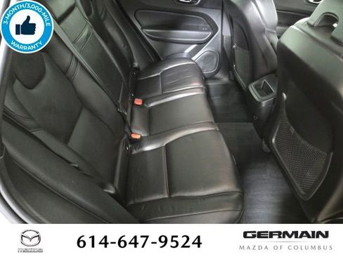 Used 2021 Volvo XC60 T5 Momentum w/ Protection Package Premier image 22