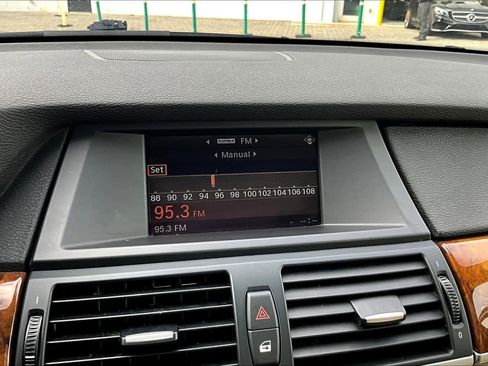 Used 2008 BMW X5 3.0si image 25