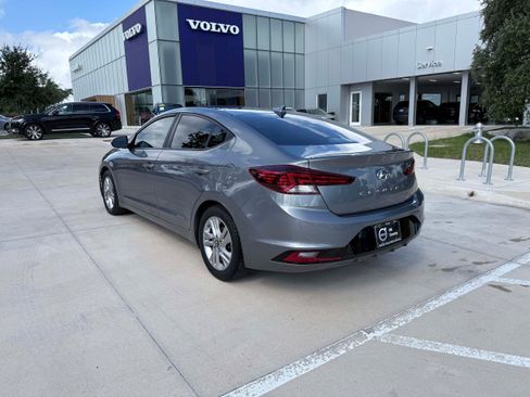 Used 2019 Hyundai Elantra SEL FWD image 4