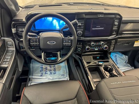 New 2026 Ford F250 Lariat w/ Black Appearance Package AWD/4WD image 13