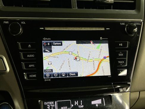 Used 2017 Toyota Prius V Three image 24