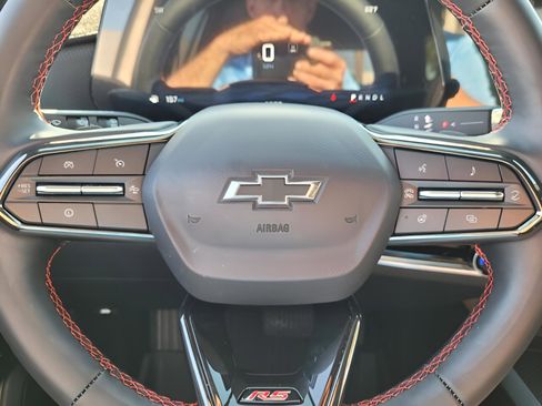 Used 2026 Chevrolet Equinox RS w/ Convenience Package III image 27