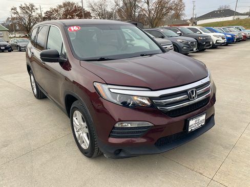 Used 2016 Honda Pilot LX image 4