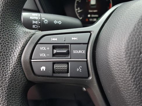 Used 2023 Honda CR-V EX image 21