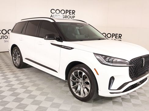 Used 2025 Lincoln Aviator AWD w/ Jet Appearance Package image 1