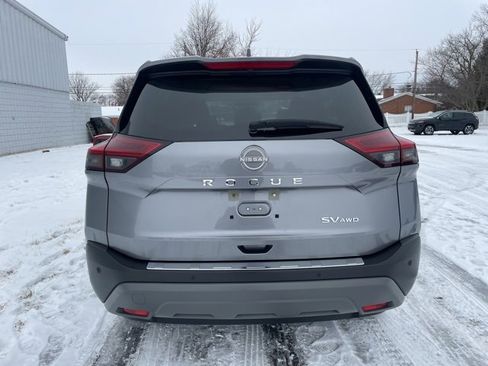 Used 2023 Nissan Rogue SV image 11