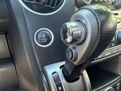 Used 2015 Honda Pilot Touring image 39