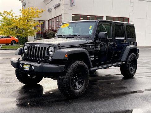 Used 2017 Jeep Wrangler Unlimited Sport w/ Connectivity Group AWD/4WD image 9