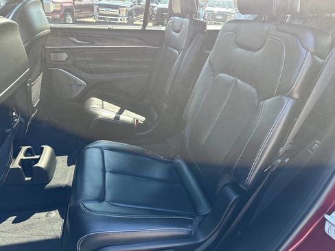 Used 2021 Jeep Grand Cherokee L Overland w/ Luxury Tech Group IV AWD/4WD image 33