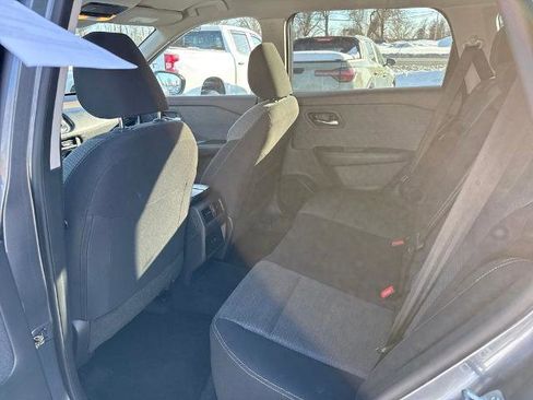 Certified 2023 Nissan Rogue SV image 17