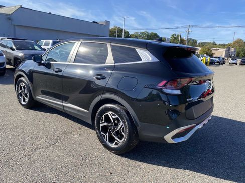 Used 2024 Kia Sportage LX image 6