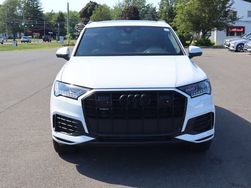 Used 2024 Audi Q7 2.0T Premium Plus w/ Premium Plus Package AWD/4WD image 3