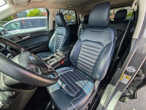 Used 2024 Ford Edge SEL w/ Sport Appearance Package image 16