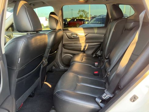 Used 2016 Nissan Rogue SL w/ SL Premium Package FWD image 13