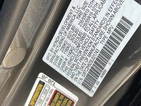 Certified 2025 Acura RDX w/ Technology Package image 37