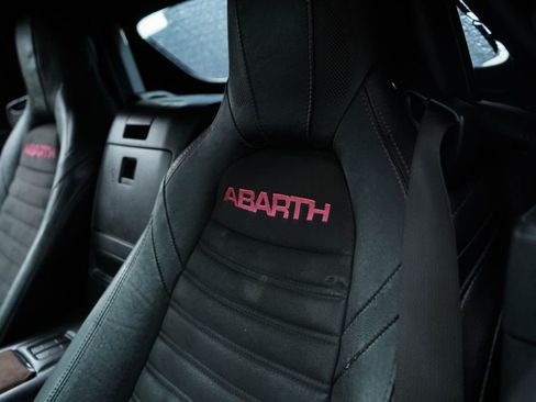 Used 2019 FIAT 124 Spider Abarth w/ Navigation & Sound Group image 32