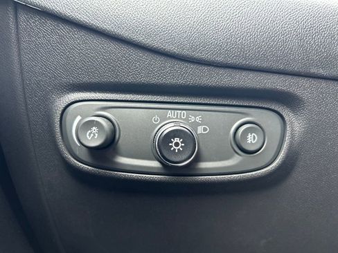 Used 2023 Chevrolet Equinox Premier w/ LPO, Cargo Package image 19